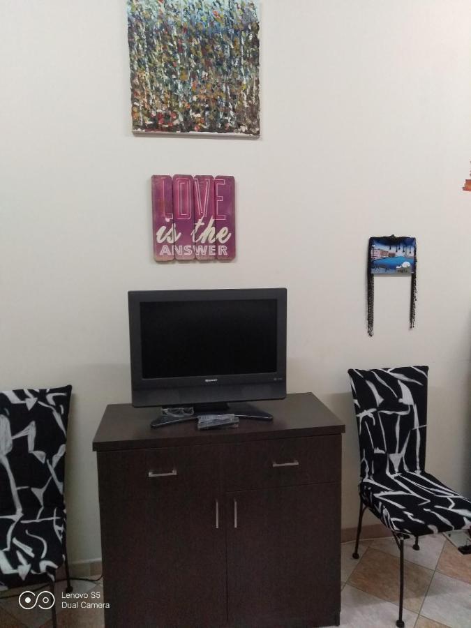 -= Studio Love =- Xylophaghou Bagian luar foto